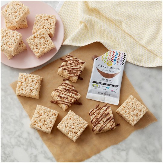 Wilton Light Cocoa Candy Melts Drizzle Pouch (56g) | Discontinued Party Supplies