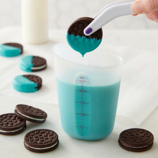 Wilton Turquoise Candy Melts