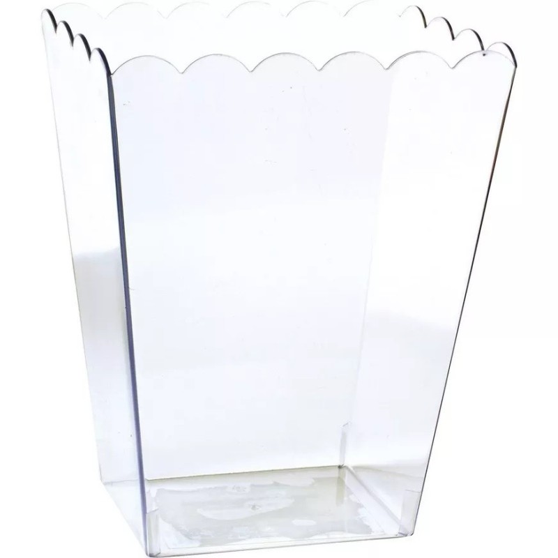 Large Scalloped Clear Plastic Container