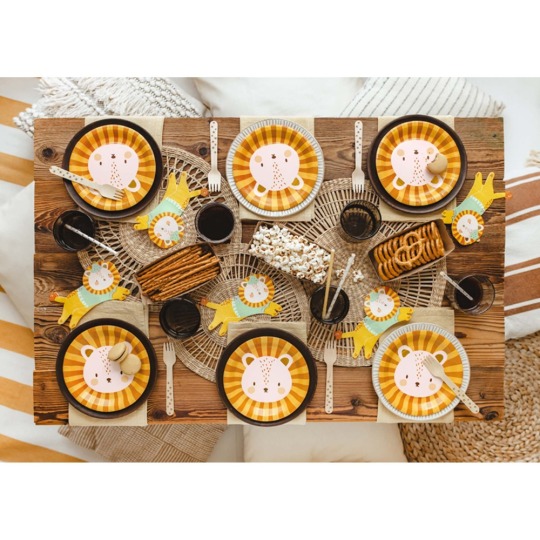 Circus Lion Large Paper Plates (Pack of 6)