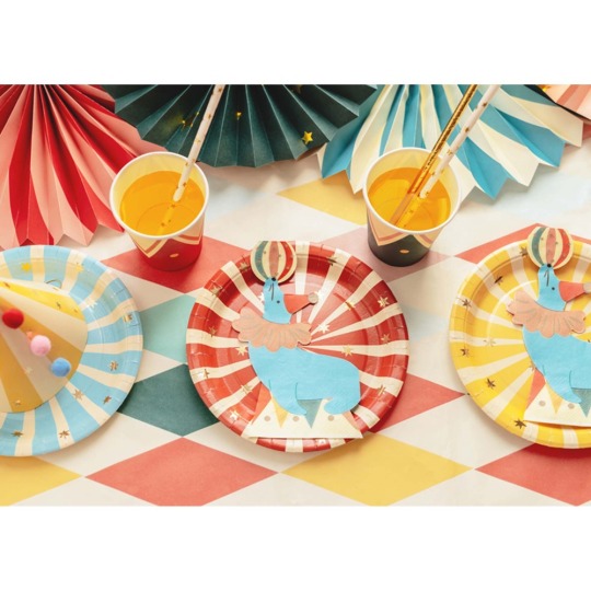 Circus Paper Table Cover Diamond Print
