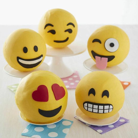 Wilton 3D Large Ball Cake Tin | Wilton Party Supplies